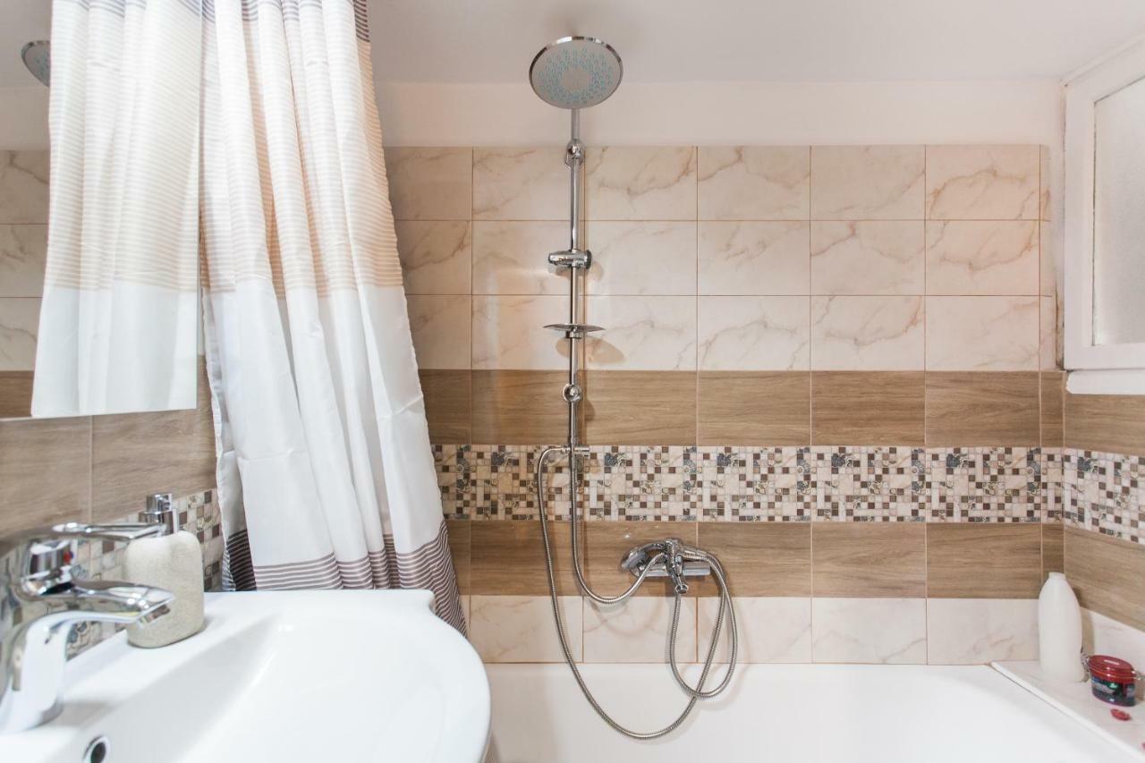 Central, Quiet, Cozy, Very Clean Private Apartment Close To Acropolis Athens Exterior photo